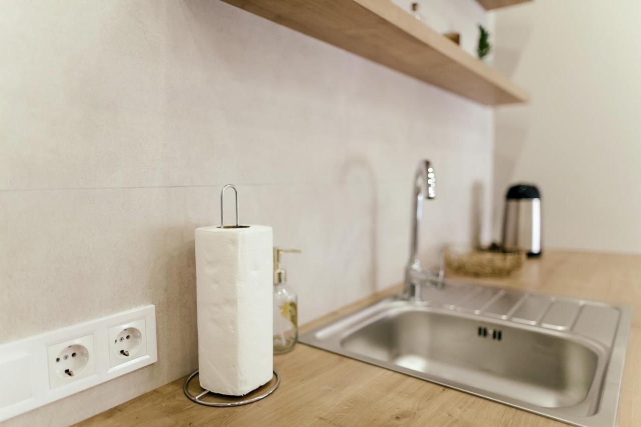 Lara Apartament 3 Apartman Lviv Kültér fotó