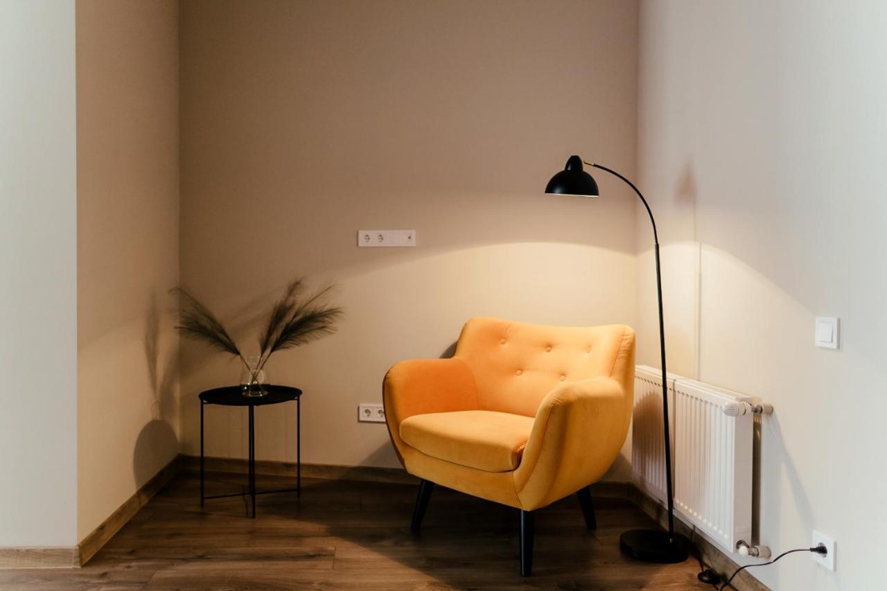 Lara Apartament 3 Apartman Lviv Kültér fotó