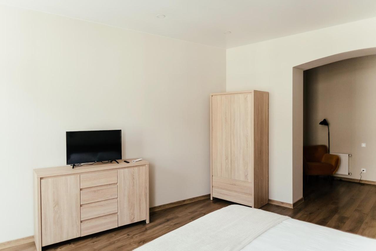 Lara Apartament 3 Apartman Lviv Kültér fotó