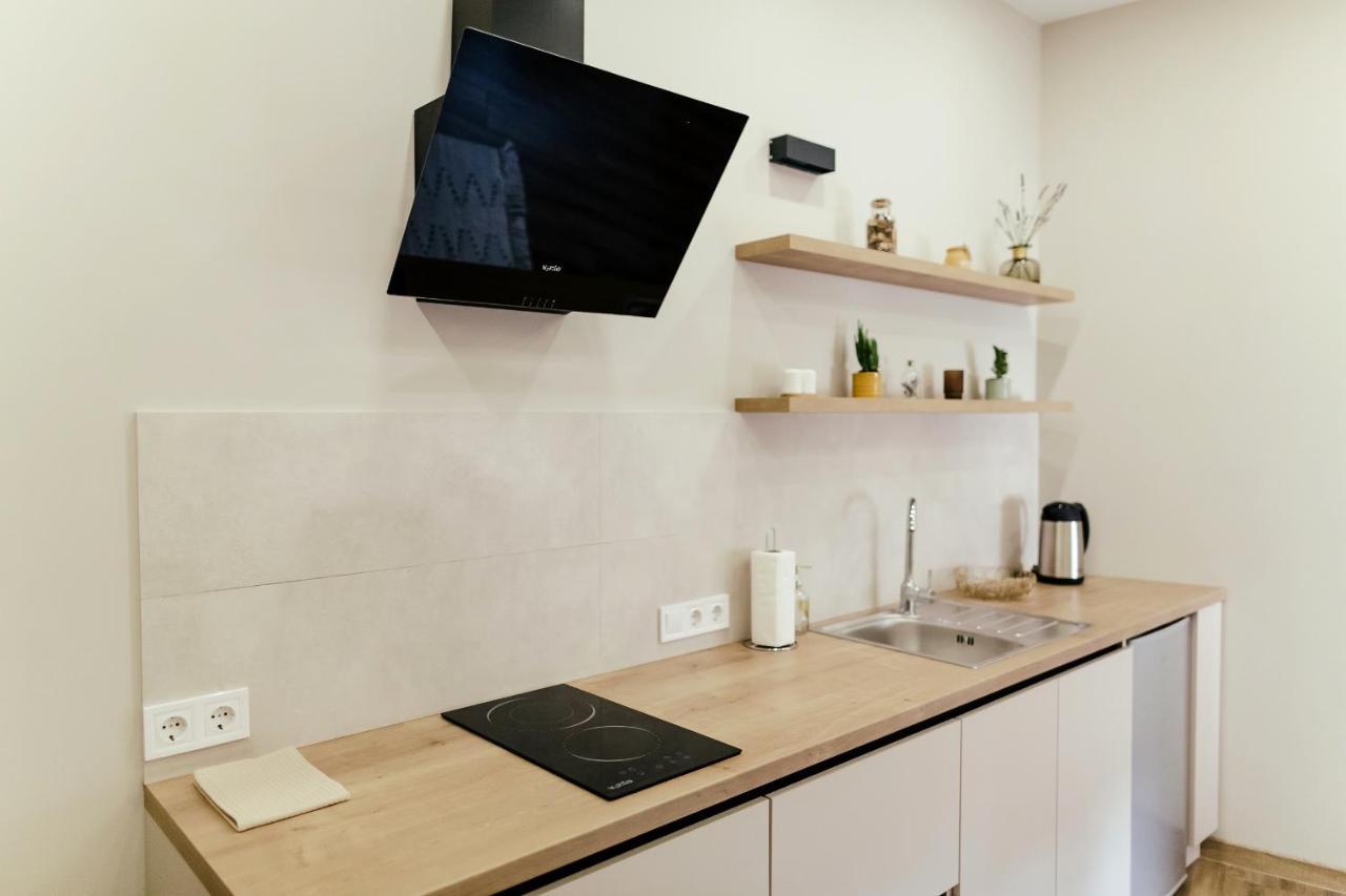 Lara Apartament 3 Apartman Lviv Kültér fotó